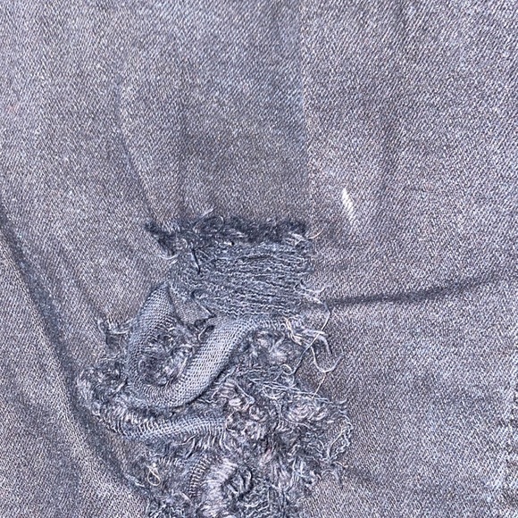 Forever 21 Distressed Skinny Jeans - Picture 3 of 4